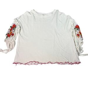 Umgee womens white blouse floral embroidered sleeves. Size L. boho, hippie